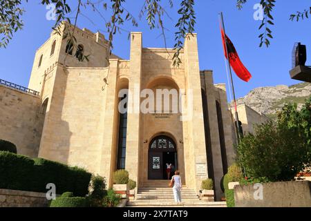 22 septembre 2023 - Kruja en Albanie : ruines de la mosquée Fatih Sultan Mehmet sur le terrain du château de Kruja Banque D'Images