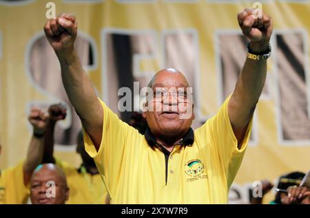 20 septembre 2010 - le président Jacob Zuma chante et danse à l'ouverture du Conseil général national du Congrès national africain (ANC) à Durban. Photo : Rogan Ward / african.Pictures Banque D'Images