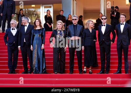 Fabrice Luchini, Christophe honore, Chiara Mastroianni, Catherine Deneuve, Benjamin Biolay, Nicole Garcia, Melvil Poupaud und Hugh Skinner BEI der Premiere des Kinofilms 'Marcello Mio' auf dem Festival de Cannes 2024 / 77. Internationale Filmfestspiele von Cannes im Palais des Festivals. Cannes, 21.05.2024 Banque D'Images