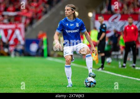 Lodz, Pologne. 19 mai 2024. Elias Andersson de Lech vu en action lors du match de Ligue PKO Ekstraklasa entre Widzew Lodz et Lech Poznan au stade municipal de Widzew Lodz. Score final : Widzew Lodz 1:1 Lech Poznan. (Photo de Mikolaj Barbanell/SOPA images/Sipa USA) crédit : Sipa USA/Alamy Live News Banque D'Images