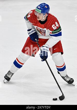 David Kampf, de la République tchèque, lors du Championnat mondial 2024 de l’IIHF, groupe A, match République tchèque vs Canada, à Prague, en République tchèque, le 21 mai, Banque D'Images
