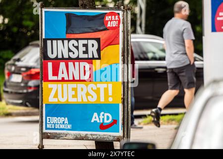 AFD Wahlplakat, Unser Land zuerst, München, mai 2024 Deutschland, München, mai 2024, AFD Wahlplakat in München-Giesing, Unser Land zuerst, Europawahlkampf, Politik, Bayern, *** affiche électorale de l'AFD, notre pays d'abord, Munich, mai 2024 Allemagne, Munich, mai 2024, affiche électorale de l'AFD à Munich Giesing, notre pays d'abord, campagne électorale européenne, politique, Bavière, Banque D'Images