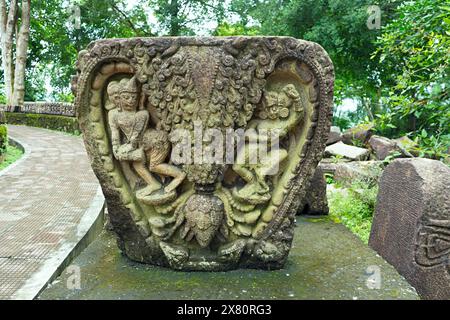 Deopahar , les collines des Dieux , site archéologique, 10ème-11ème siècle, sculpture en pierre, Numaligarh, district de Golaghat, Assam, Inde, Banque D'Images