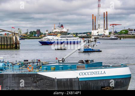 La plate-forme élévatrice, JB119, plate-forme de travail, par exemple pour la construction de parcs éoliens offshore, navire de transport lourd Fjord, Westernschelde Ferry, Banque D'Images