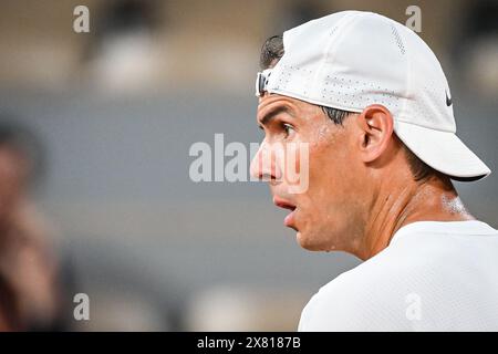 Paris, France, France. 20 mai 2024. Rafael NADAL d'Espagne lors d'une séance d'entraînement de Roland-Garros 2024, Open de France 2024, tournoi de tennis du Grand Chelem au stade Roland-Garros le 20 mai 2024 à Paris, France. (Crédit image : © Matthieu Mirville/ZUMA Press Wire) USAGE ÉDITORIAL SEULEMENT! Non destiné à UN USAGE commercial ! Banque D'Images