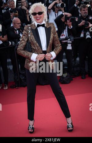 Cannes, France. 19 mai 2024. Ellen von Unwerth assiste au tapis rouge ''Horizon : an American Saga'' au 77e Festival de Cannes au Palais des Festivals. ''Horizon : an American Saga'' tapis rouge au 77ème Festival annuel de Cannes au Palais des Festivals. (Crédit image : © Loredana Sangiuliano/SOPA images via ZUMA Press Wire) USAGE ÉDITORIAL SEULEMENT! Non destiné à UN USAGE commercial ! Banque D'Images