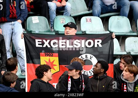 LA HAYE - supporter de l'Excelsior avant le match de promotion/relégation entre ADO Den Haag et l'Excelsior Rotterdam au stade Bingoal le 22 mai 2024 à Amsterdam, pays-Bas. ANP GERRIT VAN COLOGNE Banque D'Images