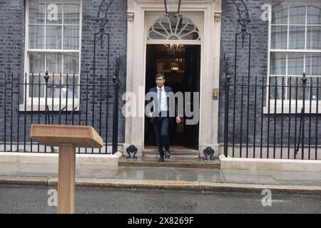 Londres, Royaume-Uni. 22 mai 2024. Rishi Sunak, premier ministre, annonce des élections législatives le 4 juillet 2024 devant le 10 Downing Street Londres crédit : Ian Davidson/Alamy Live News Banque D'Images