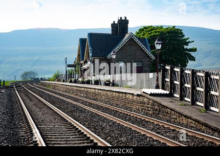 Quai et gare, Ribblehead Station, s'installent à Carlise Line, Angleterre, Royaume-Uni Banque D'Images