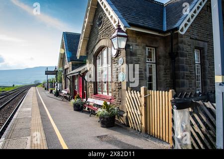 Quai et gare, Ribblehead Station, s'installent à Carlise Line, Angleterre, Royaume-Uni Banque D'Images