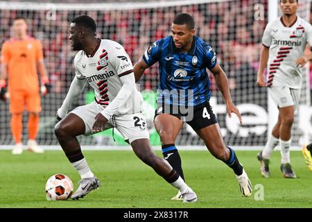 Dublin, Irlande. 22 mai 2024. Victor Boniface (Bayer 04 Leverkusen) et 4 Atalanta B.C. lors de la finale de l'UEFA Europa League 2024 entre Atalanta B.C. vs Bayer 04 Leverkusen à l'Aviva Stadium, Dublin, 22 mai 2024 crédit : Independent photo Agency/Alamy Live News Banque D'Images