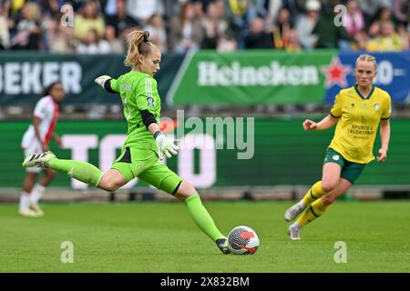 La gardienne Regina van Eijk (1) de l'Ajax Vrouwen photographiée lors d'un match de football féminin entre l'Ajax Amsterdam vrouwen et Fortuna Sittard lors de la finale de la Toto KNVB Beker Cup , le mercredi 20 mai 2024 à Tilburg , pays-Bas . PHOTO SPORTPIX | David Catry Banque D'Images
