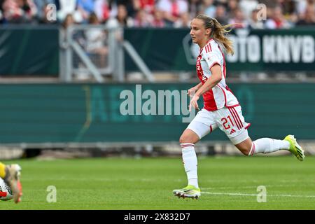 Rosa van Gool (21 ans) de l'Ajax Vrouwen photographiée lors d'un match de football féminin entre l'Ajax Amsterdam vrouwen et Fortuna Sittard lors de la finale de la Toto KNVB Beker Cup , le mercredi 20 mai 2024 à Tilburg , pays-Bas . PHOTO SPORTPIX | David Catry Banque D'Images