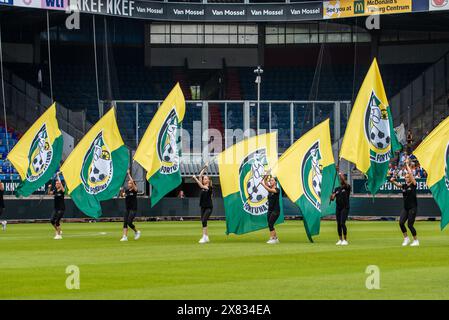 Timburg, pays-Bas. 20 mai 2024. Drapeaux de Fortuna Sittard photographiés lors d'un match de football féminin entre Ajax et Fortuna Sittard lors de la finale de la coupe féminine KNVB, le 20 mai 2024 à Timburg, aux pays-Bas . PHOTO Adelina Cobos crédit : Sportpix/Alamy Live News Banque D'Images