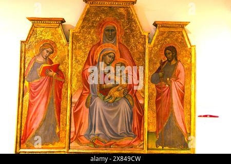 Sainte Anne, la Vierge à l'enfant avec Saint Jean l'Evangéliste et Saint Jacques les Apôtres au Museo Ciocesano di Palermo en Sicile Italie Banque D'Images