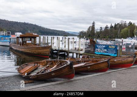 Lac à Bowness sur Windermere, Lake District, Cumbria, Angleterre, Royaume-Uni Banque D'Images