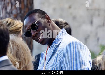 Cannes, France. 22 mai 2024. L’acteur Omar Sy, membre du jury du Festival, assiste au repas traditionnel organisé par la Mairie de Cannes lors de la 77ème édition du Festival International du film de Cannes le 22 mai 2024 à Cannes. Crédit : Bernard Menigault/Alamy Live News Banque D'Images