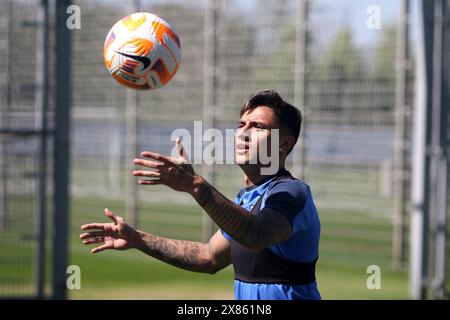 Saint-Pétersbourg, Russie. 23 mai 2024. Gustavo Mantouan (31 ans), joueur du club de football Zenit vu lors d'une séance d'entraînement ouverte à la base d'entraînement du Zenit FC à Pétersbourg avant le match de football Zenit Saint Petersburg - Rostov, qui se tiendra à Saint Pétersbourg, Russie. Crédit : SOPA images Limited/Alamy Live News Banque D'Images