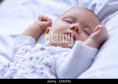 Bébé qui dort Banque D'Images