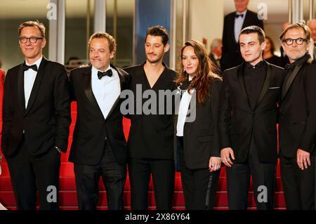 Alexandre de la Patelliere, Patrick mille, Pierre Niney, Anais Demoustier, Julien de Saint-Jean und Matthieu Delaporte BEI der Premiere des Kinofilms 'le Comte de Monte-Cristo' auf dem Festival de Cannes 2024 / 77. Internationale Filmfestspiele von Cannes im Palais des Festivals. Cannes, 22.05.2024 Banque D'Images