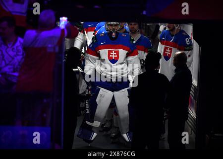 Prague, République tchèque. 23 mai 2024. En vedette avec des joueurs de Slovaquie lors du match quart de finale du Championnat mondial de hockey sur glace 2024 de l’IIHF entre le Canada et la Slovaquie à l’aréna O2 à Prague, en République tchèque, le 23 mai 2024. (Crédit image : © Slavek Ruta/ZUMA Press Wire) USAGE ÉDITORIAL SEULEMENT! Non destiné à UN USAGE commercial ! Banque D'Images