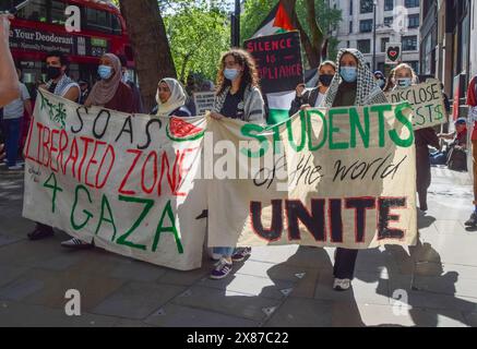 Londres, Angleterre, Royaume-Uni. 23 mai 2024. Les étudiants défilent devant la LSE et le King's College de Londres en solidarité avec la Palestine alors qu'Israël poursuit ses attaques contre Gaza. (Crédit image : © Vuk Valcic/ZUMA Press Wire) USAGE ÉDITORIAL SEULEMENT! Non destiné à UN USAGE commercial ! Banque D'Images