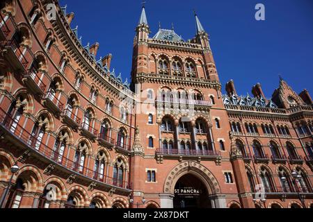 Gare de St Pancras et hôtel Midland, Londres, Royaume-Uni Banque D'Images