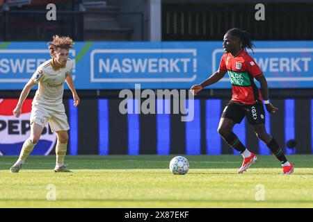 Nimègue, pays-Bas. 23 mai 2024. NIMÈGUE, PAYS-BAS - 23 MAI : Brayann Pereira de NEC court avec le ballon lors du match de demi-finale des Play offs de la Ligue européenne entre NEC et Go Ahead Eagles au Goffertstadion le 23 mai 2024 à Nimègue, pays-Bas. (Photo de Henny Meyerink/BSR Agency) crédit : BSR Agency/Alamy Live News Banque D'Images