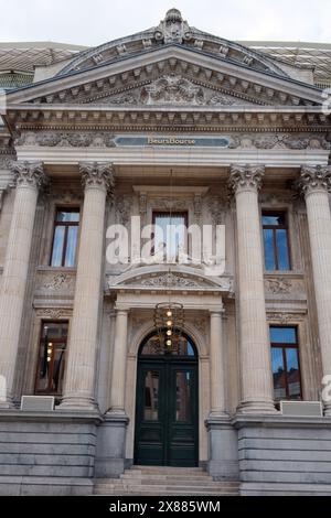 L'entrée de l'ancien bâtiment de la Bourse de Bruxelles - la Bourse - Bruxelles Belgique Banque D'Images