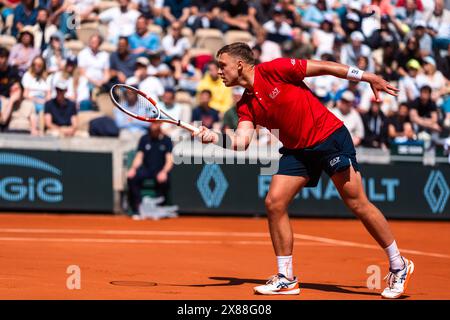 Hamad MEDJEDOVIC (SRB) lors du tournoi de tennis Roland-Garros 2024, ATP et WTA Grand Chelem le 23 mai 2024 au stade Roland-Garros à Paris - photo Alexandre Martins/DPPI crédit : DPPI Media/Alamy Live News Banque D'Images