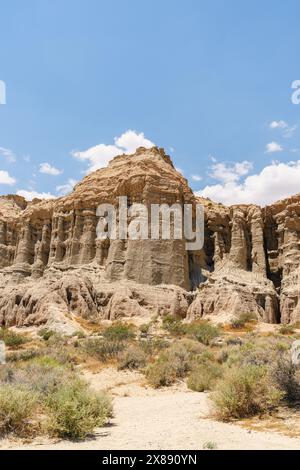 Butte au parc d'État de Red Rock Canyon en Californie Banque D'Images