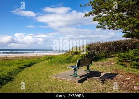 Lennox Head village balnéaire sur la côte est de la Nouvelle-Galles du Sud dans la région des rivières du nord et célèbre Seven Mile Beach, NSW, Australie Banque D'Images