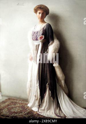 1912 c. , Munchen , ALLEMAGNE : la princesse allemande ALEXANDRA d'EDIMBOURG ( 1878 - 1942 ), née Princesse de HOHENLOE-LANGENBURG du LIECHTENSTEIN . Marié au prince Ernst II Prince de Hohenlohe-Langenburg ( 1863 - 1950 ). Fille d'Alfred Duc d'Édimbourg et de Saxe-Cobourg et Gotha ( 1844 - 1900 ) et de la grande-duchesse Maria Alexandrovna de Russie ( 1853 - 1920). Grand-augeur de la reine Victoria d'Angleterre et du tsar Alexandre II de Russie . Photo par Atelier ELVIRA , Munchen . NUMÉRIQUEMENT COLORISÉ . - HOHENZOLLERN - Alessandra di Sassonia-Coburgo-Gotha - Sassonia Coburgo Gotha Banque D'Images