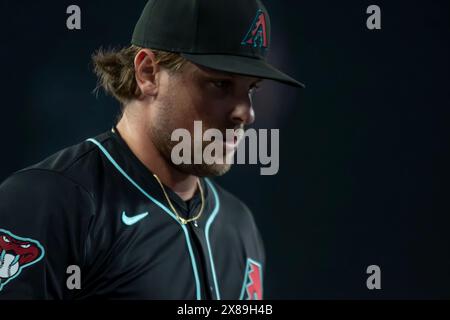 Arizona Diamondbacks lanceur droitier Kevin Ginkel lors de la huitième manche d'un match de la Ligue majeure de baseball au Dodger Stadium le mercredi 22 mai 2024 à Los Angeles, Calif. Les Diamondbacks ont battu les Dodgers 6-0. (Aliyah Navarro/image du sport) Banque D'Images