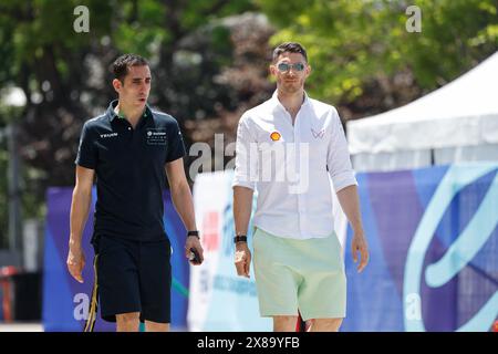 BUEMI Sebastien (SWI), Envision Racing, Jaguar I-type 6, portrait, MORTARA Edoardo (SWI), Mahindra Racing, Mahindra M9Electro, portrait, lors de l'ePrix de Shanghai 2024, 8ème meeting du Championnat du monde ABB FIA Formula E 2023-24, sur le circuit international de Shanghai du 24 au 26 mai 2024 à Shanghai, Chine Banque D'Images