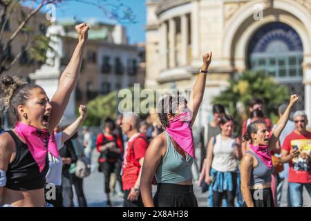 Palerme, Italie. 23 mai 2024. marche anti-mafia à Palerme par les associations et la CGIL le jour de la commémoration des victimes du massacre de Capaci. (Crédit image : © Antonio Melita/Pacific Press via ZUMA Press Wire) USAGE ÉDITORIAL SEULEMENT! Non destiné à UN USAGE commercial ! Banque D'Images