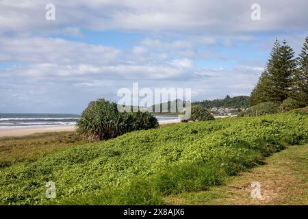 Lennox Head village balnéaire sur la côte est de la Nouvelle-Galles du Sud dans la région des rivières du nord et célèbre Seven Mile Beach, NSW, Australie Banque D'Images