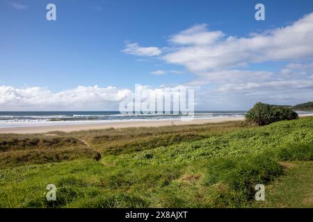 Lennox Head village balnéaire sur la côte est de la Nouvelle-Galles du Sud dans la région des rivières du nord et célèbre Seven Mile Beach, NSW, Australie Banque D'Images