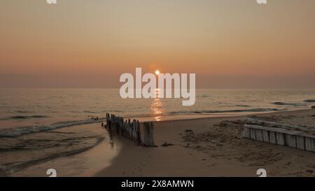 Coucher de soleil sur la plage des grands lacs Banque D'Images