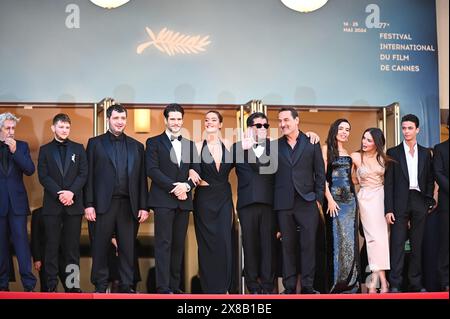 Alain Chabat, Anthony Bajon, Karim Laklou, Francois civil, Adele Exarchopoulos, Alain Attal, Gilles Lellouche, Elodie Bouchez, Mallory Wanecque, Malik Banque D'Images