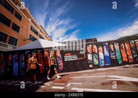 © SPORTPIXPRESS/MAXPPP, Monaco. 24 mai 2024. FORMULE 1 GRAND PRIX DE MONACO illustration de l'arrivée de piastri (oscar) - (mclaren) sur le paddock crédit : MAXPPP/Alamy Live News Banque D'Images