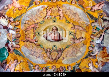 'Christ adoré par l'Armée du ciel' par il Pomarancio sur le dôme de la Basilique de Santa Pudenziana, Rome, Italie Banque D'Images