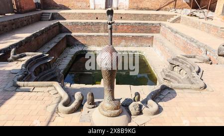 Vue de Sundari Chowk Nag Pukhu ou Laayeku Pond, Bhaktapur Durbar Square, Katmandou, Népal. Banque D'Images