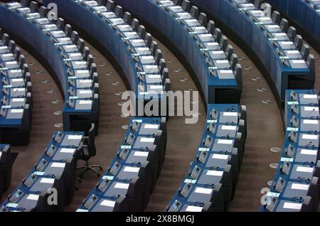 Strasbourg, France. 07 février 2024. © Thierry Suzan/MAXPPP - Strasbourg 07/02/2024 hémicycle du Parlement européen de Strasbourg vue générale du Parlement européen à Strasbourg, France crédit : MAXPPP/Alamy Live News Banque D'Images