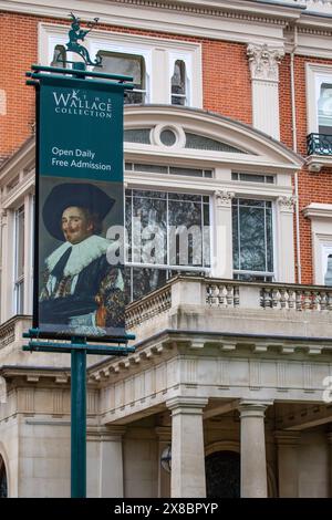 Londres, Royaume-Uni - 18 mars 2024 : un panneau au musuem Wallace Collection, situé à Hertford House à Manchester Square, Londres. Banque D'Images