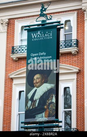 Londres, Royaume-Uni - 18 mars 2024 : un panneau au musuem Wallace Collection, situé à Hertford House à Manchester Square, Londres. Banque D'Images