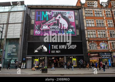 Londres, Royaume-Uni - 18 mars 2024 : L'emblématique HMV Shop sur Oxford Street à Londres, Royaume-Uni. Banque D'Images