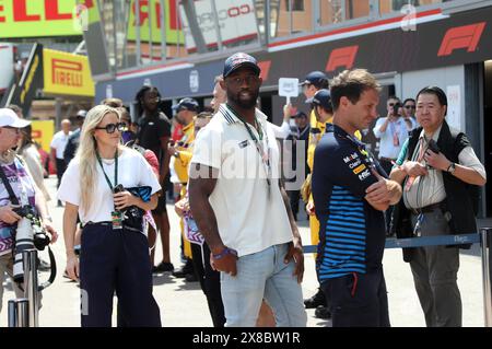 Monaco, France. 24 mai 2024. © PHOTOPQR/NICE MATIN/Jean François Ottonello ; Monaco ; 24/05/2024 ; 81e Grand Prix de Monaco 2024 - Pitlane - Siya Kolisi, rugbyman crédit : MAXPPP/Alamy Live News Banque D'Images