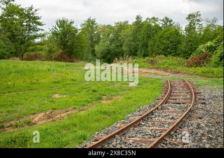 fin de la ligne chemin de fer ancien et rouillé, réhabilité pour le tourisme Banque D'Images