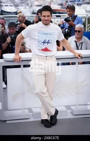 Cannes, France. 24 mai 2024. François civil assiste au Photocall ''L'amour Ouf'' (Beating Hearts) lors de la 77e édition annuelle du Festival de Cannes au Palais des Festivals le 24 mai 2024 à Cannes, France. (Photo de Daniele Cifala/NurPhoto) crédit : NurPhoto SRL/Alamy Live News Banque D'Images